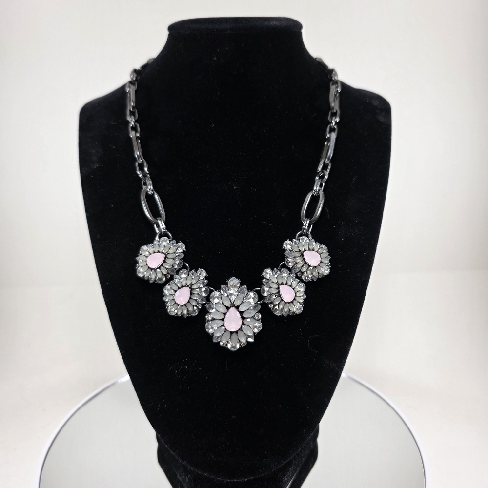 ViVI Pink and Silver Floral Necklace